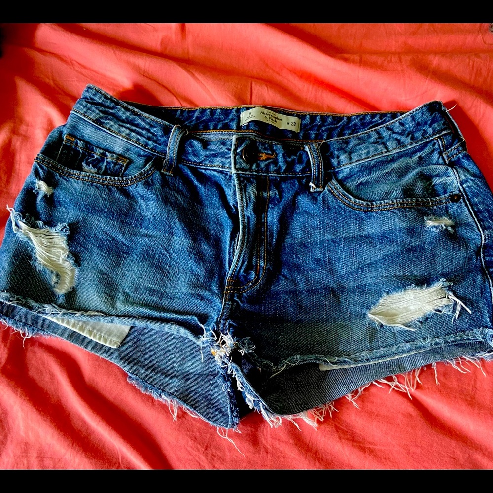 Size 28 Abercrombie and Fitch Jean shorts
